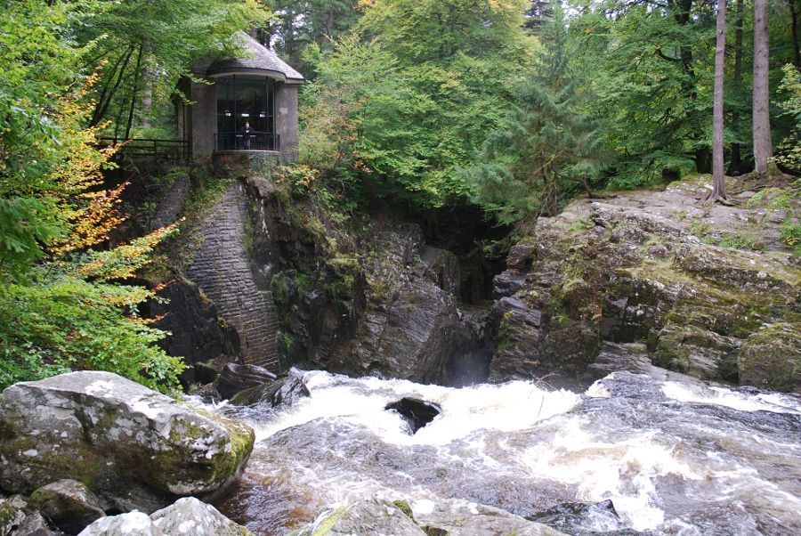 From Edinburgh: Best of Scotland Small-Group Day Tour - Dunkeld Cathedral and a gentle Highland beginning