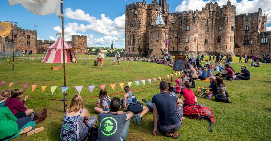 From Edinburgh: Day Trip to Bamburgh and Alnwick Castle - Bamburgh Castle and the North Sea view