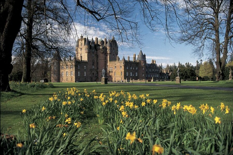 From Edinburgh: Glamis and Dunnottar Castles Tour in Italian - Key points to know before booking