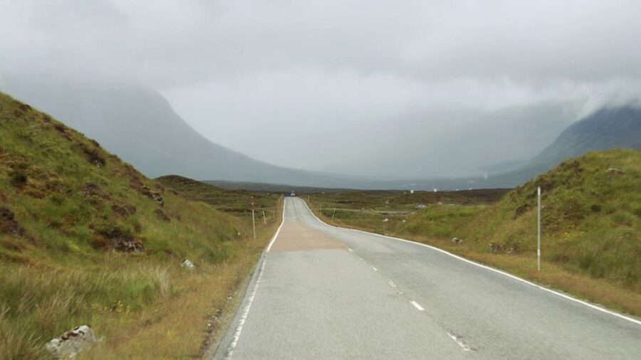 From Edinburgh: Glasgow & Scottish lakes Spanish Tour - What the $71 price really covers