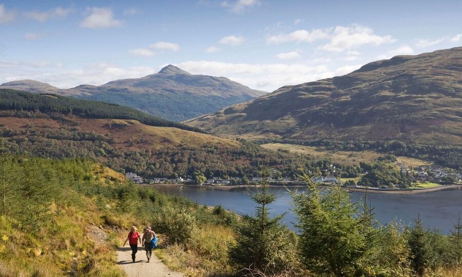 From Edinburgh: Glasgow & Scottish lakes Spanish Tour - Who will enjoy this Scottish day trip