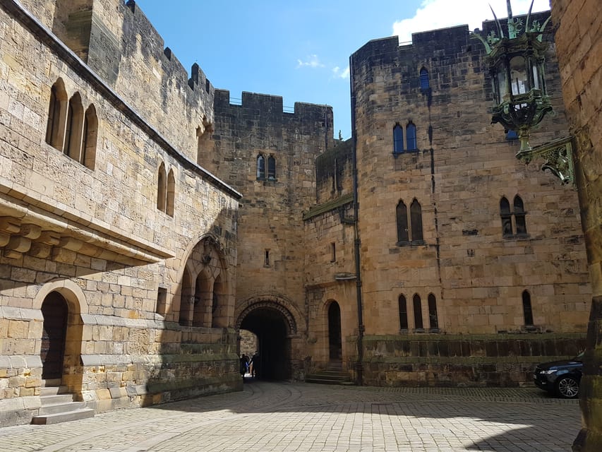 From Edinburgh: Holy Island, Alnwick Castle & Northumbria - Why this Edinburgh day trip works