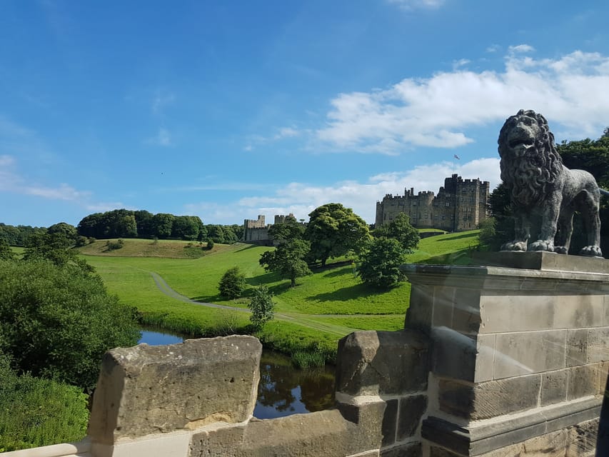 From Edinburgh: Holy Island, Alnwick Castle & Northumbria - Setting out from Castle Terrace
