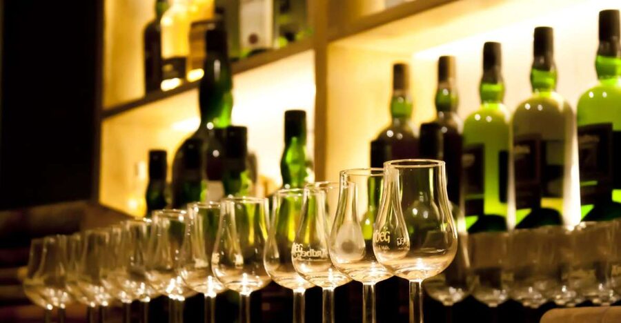 From Edinburgh: Islay and The Whisky Coast 4-Day Tour - What the $1,205 price really buys you