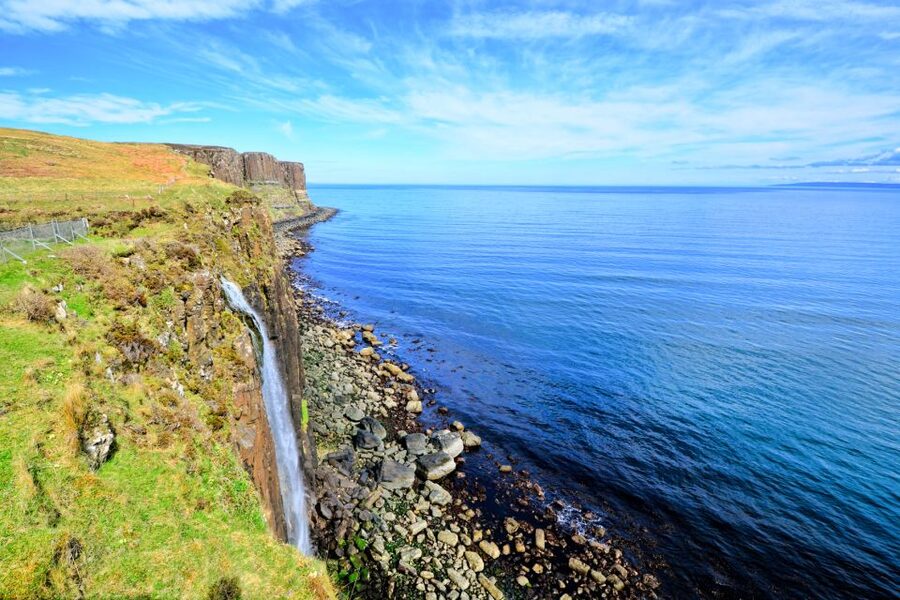 From Edinburgh: Isle of Skye 3-Day Tour with Accommodation - Loch Laggan, Dalwhinnie, Blair Castle, and Edinburgh