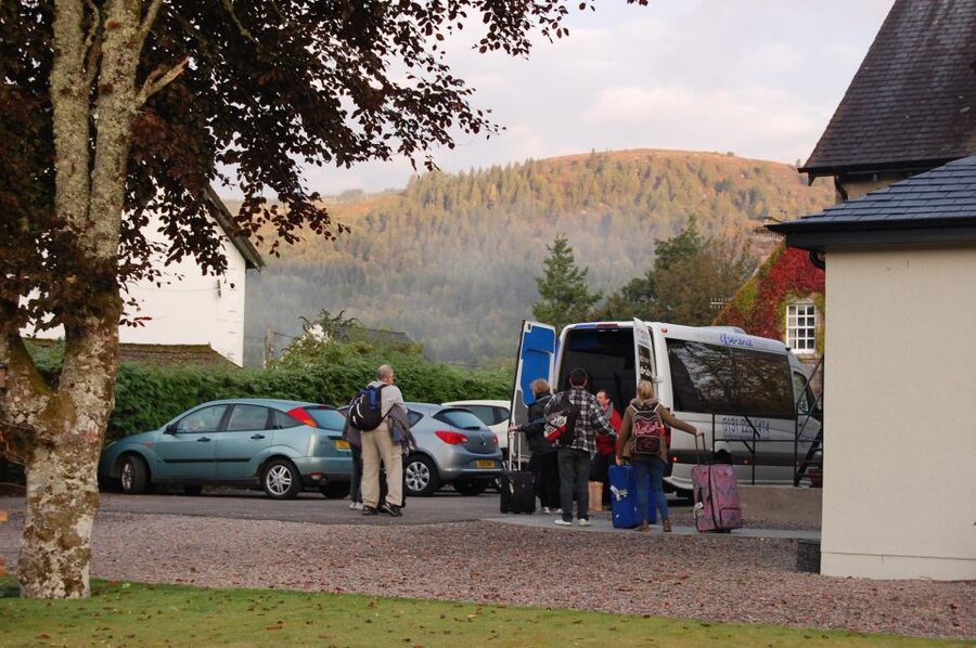 From Edinburgh: Isle of Skye and Hogwarts Express 4-Day Trip - Is $1,071 good value?