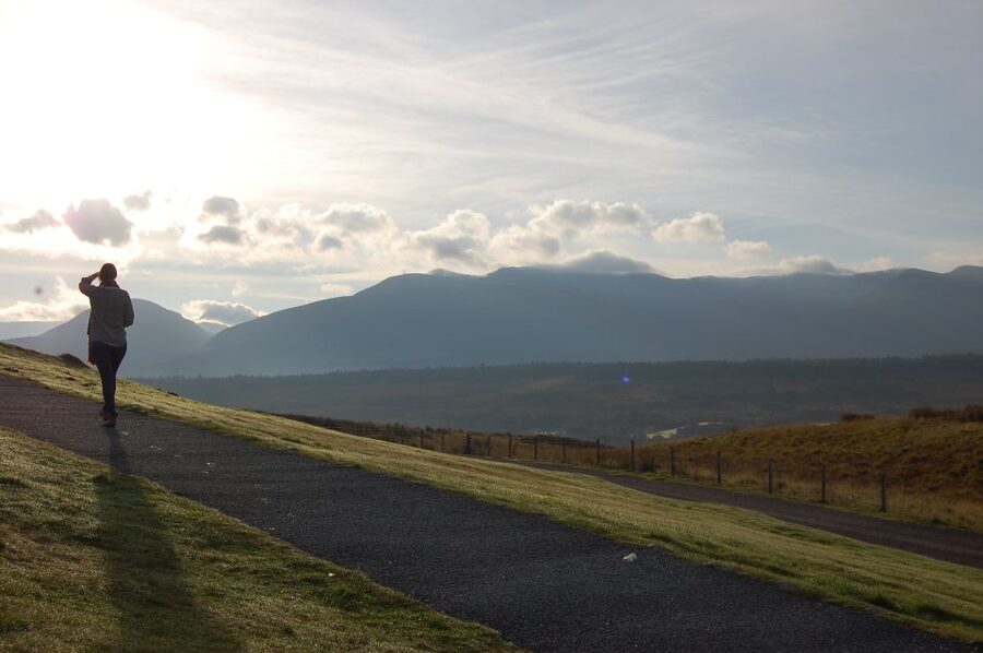 From Edinburgh: Isle of Skye and Hogwarts Express 4-Day Trip - Day two: Loch Ness and Eilean Donan Castle