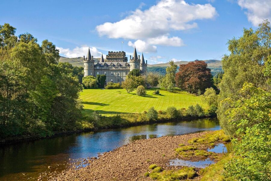 From Edinburgh: Loch Lomond and the West Highlands Day Tour - Tyndrum gives you a useful break