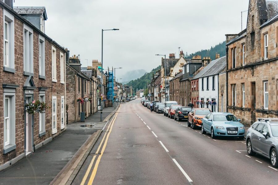 From Edinburgh: Loch Ness, Glenoce & The Highlands Day Tour - The guide can make or break a long day