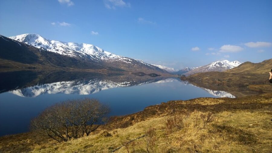 From Edinburgh: Scottish Highlands & Isle of Skye 5-Day Tour - Day one: Loch Lomond, ancient stones, and Oban