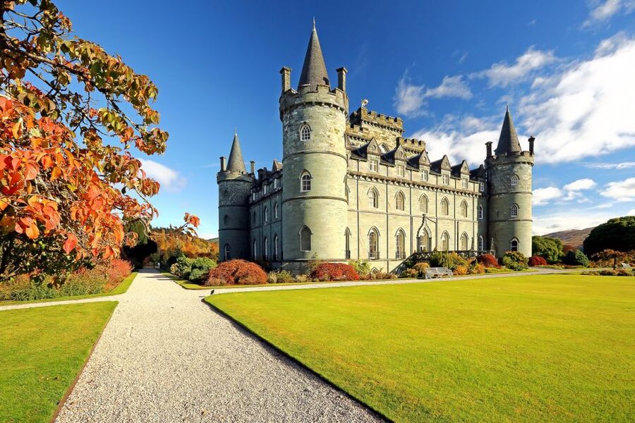 From Edinburgh: West Highland Lochs and Castles Day Trip - Luss and the first lochside pause