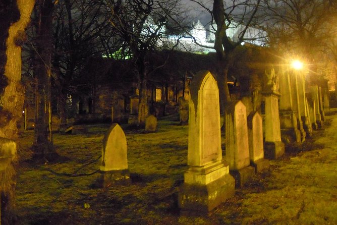 Ghosts, Mysteries, and Witches Tour - Greyfriars Kirkyard and the final half hour