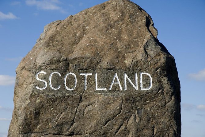 Hadrian's Wall & The Borders Tour from Edinburgh Incl. Admission - Vindolanda makes Roman Britain personal