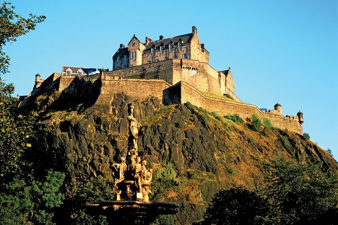 Harry Potter Tour & Edinburgh Castle Visit - The University of Edinburgh and Rowling’s local setting