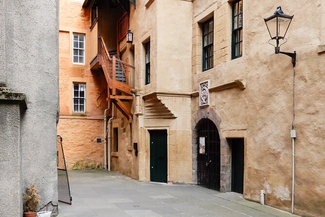 Highlights from Edinburgh’s Old Town: A Self-Guided Audio Tour - John Knox House and a Name with a Story