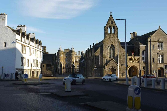Highlights from the Royal Mile: A Self-Guided Audio Tour - The Mercat Cross and the darker Royal Mile