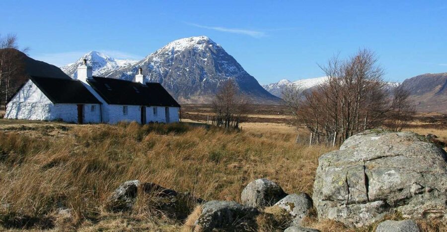 Inverness and The Highlands 2-Day Tour from Edinburgh - Leaving Edinburgh through Stirling country
