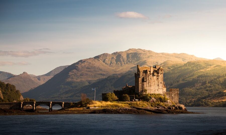 Isle of Skye and the Highlands 5-Day Tour from Edinburgh - Day 2: Assynt, Ardvreck Castle, and Achmelvich Bay