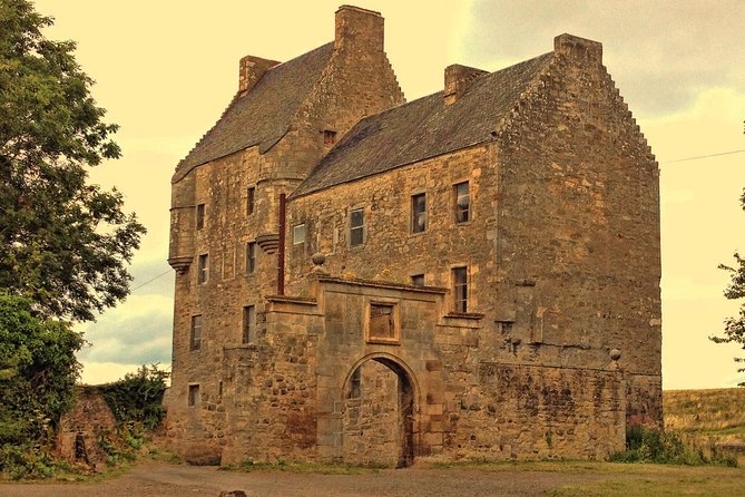 Jamie Fraser Outlander tour to Lallybroch tours Edinburgh - What the private car adds to the day