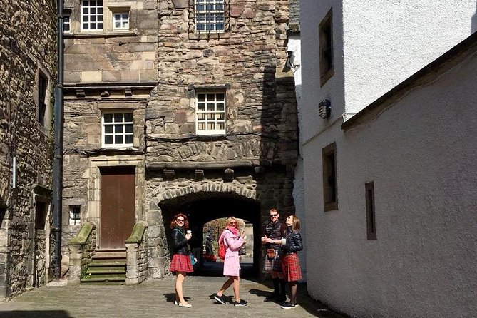 Outlander Walking Tour of Edinburgh's Old Town - What the $404.52 group price really means
