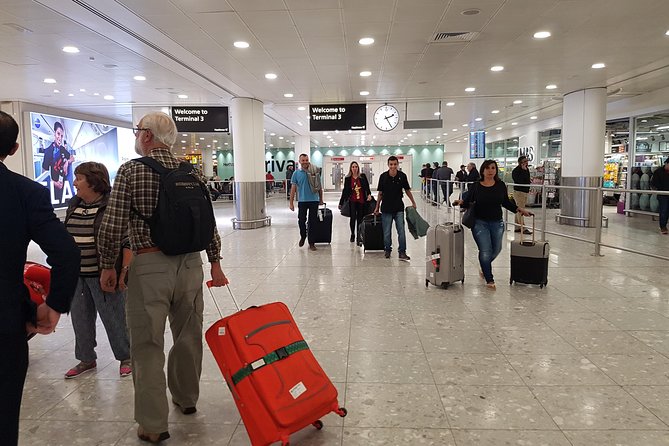 Private Airport transfer From or to Edinburgh airport (One way transfer) - A calm first ride after landing at Edinburgh Airport