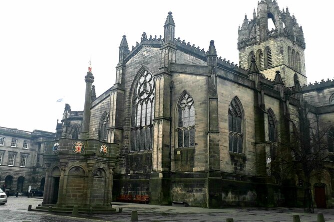 Private Dark History Tour: Eerie Edinburgh - Beyond the Netherbow