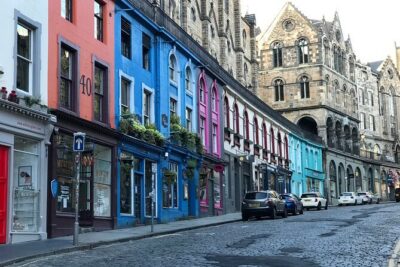 Private Edinburgh City 4-Hour Guided Tour in a black cab LEVC TX
