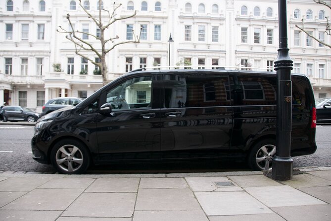 Private Edinburgh Departure Transfer - Hotel / Accommodation to Airport - A direct ride from Edinburgh accommodation to the terminal