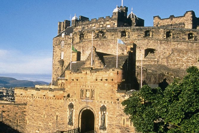 Private Edinburgh Tour for Families with a Local, 100% Personalized - Arthur’s Seat and the question of energy