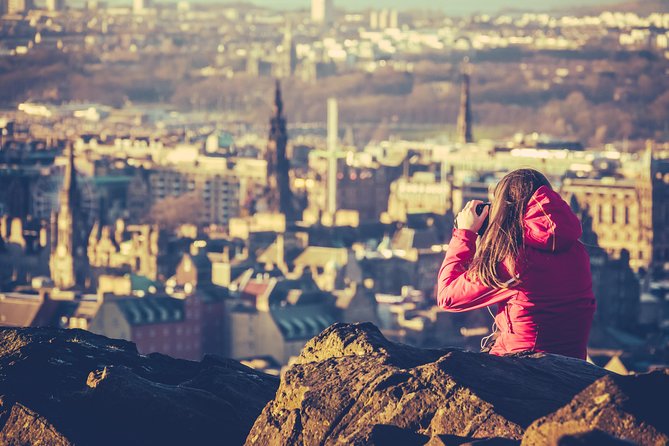 Private Edinburgh Tour for Families with a Local, 100% Personalized - Edinburgh Castle for families who want the big story