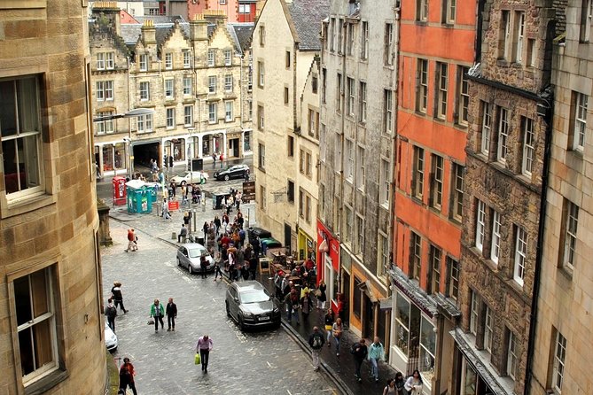 Private Edinburgh Tour for Families with a Local, 100% Personalized - Edinburgh’s stories are the real family hook