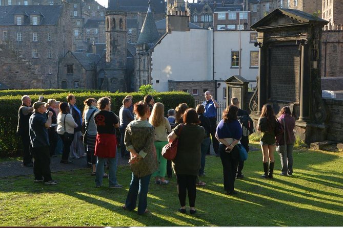 Private Greyfriars Kirkyard history tour - Walking conditions and what to wear