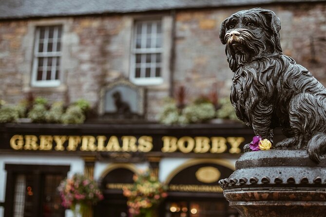 Private Half Day Tour of Edinburgh in a Black Cab - Greyfriars Kirk brings the best story
