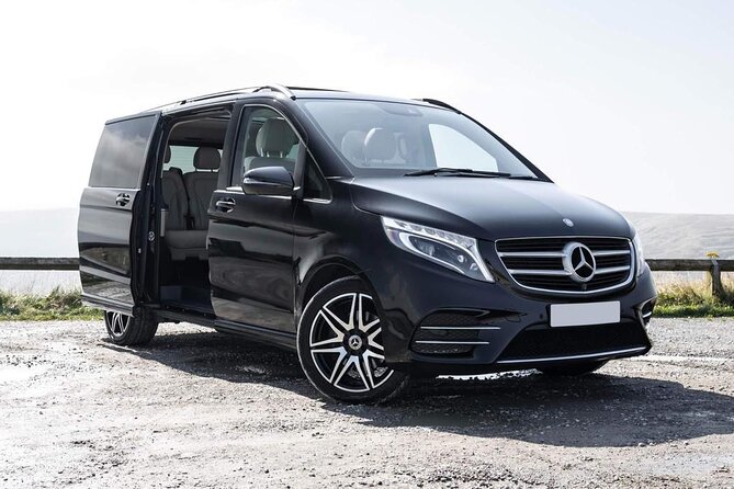 Private luxury transfer from Edinburgh Airport to Edinburgh - A calm welcome at Edinburgh Airport