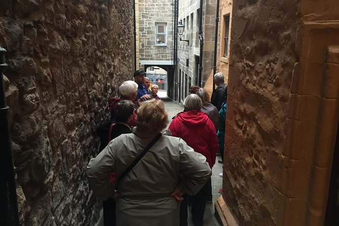 Private Old Edinburgh Tour - Walk in the footsteps of Royals and Rogues! - Starting among the stones of Greyfriars Kirkyard