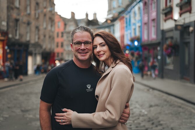 Private Photoshoot in Edinburgh with a Professional Photographer - The Vennel viewpoint: Edinburgh Castle from a different angle