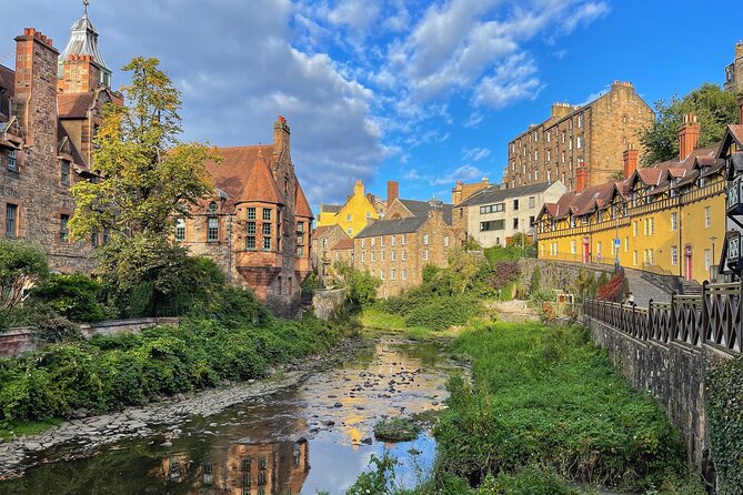 Private Royal Mile Walking Tour - Old buildings, public ceremony, and darker moments