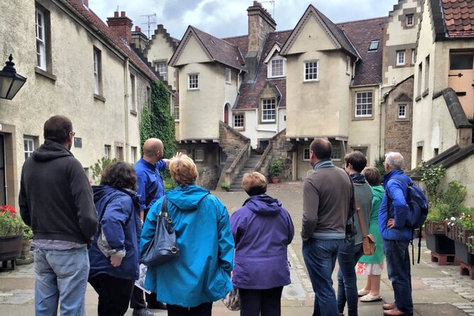 Private Royal Mile walking tour - Discover the history of our most famous street - Starting Beside Dynamic Earth