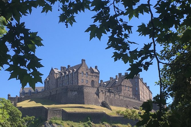 Private Walk: Edinburgh Old Town and New Town - Grassmarket, Greyfriars, and the stories behind the streets