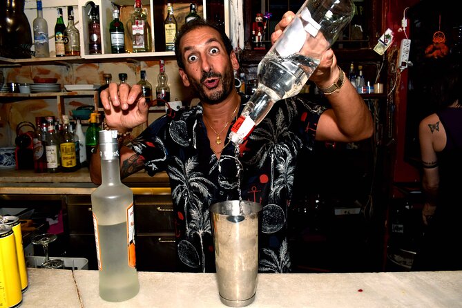 Pub Crawl in Edinburgh - Five or more Old Town venues in one night
