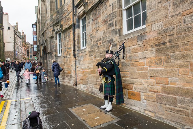 Royal Edinburgh Ticket - Hop-On Hop-Off and Attraction Admissions - How to plan two days without rushing