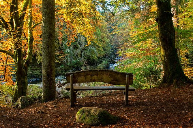 Stirling, Highlands & Distillery in Spanish - Killin and Loch Tay keep the outdoor side alive