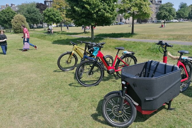 Stunning Edinburgh E-bike Tour max 10 people small group - Starting in Leith and getting your bearings