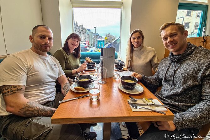 Tailored Premium Edinburgh Food Tour with Highest Quality Dishes - New Town: a change of streets and flavors