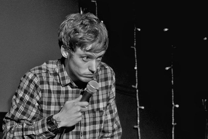 The Comedy Lock-In - The comedy style and the role of the crowd