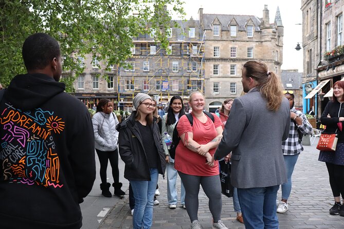 The Edinburgh Literary Pub Tour - A literary evening with a theatrical twist