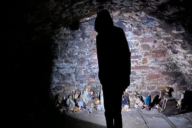 The World Famous Underground Ghost Tour - Who should book this Edinburgh experience?