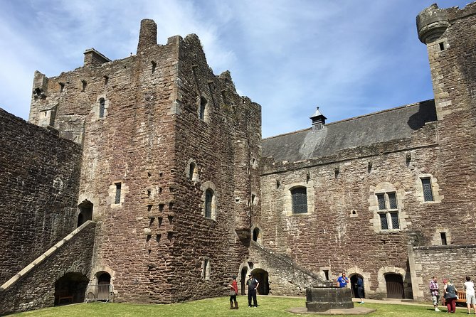 Ultimate Outlander Day Tour - Blackness Castle, Outlander’s Fort William