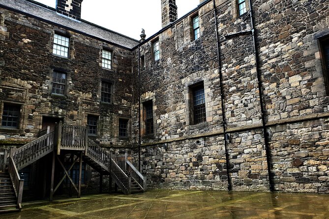 Wallace monument, Stirling Castle, Linlithgow Palace Private Tour - How much value do you get for $716.55?