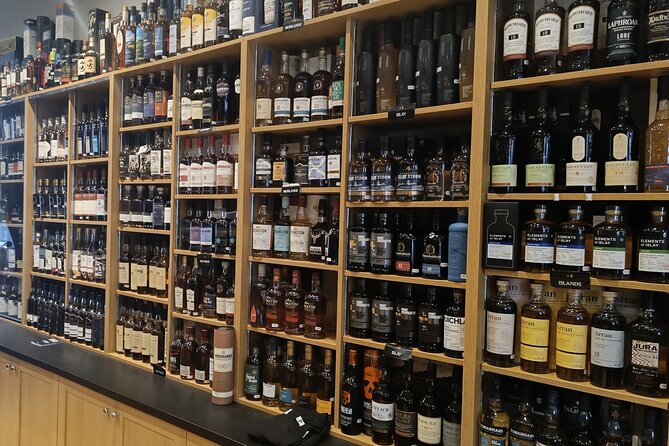 Whisky tasting experience - Jeffrey Street Whisky & Tobacco on a central Edinburgh street